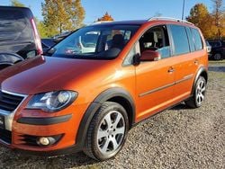 Rot Gebraucht 2008 VW Touran Cross Van / Kleinbus | 2.800 € (Guter Preis)
