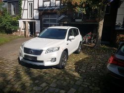 Weiß Gebraucht 2012 Toyota RAV4 SUV | 7.000 € (Superpreis)