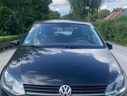 Schwarz Gebraucht 2017 VW Polo Comfortline Kleinwagen | 10.500 € (Etwas zu teuer)