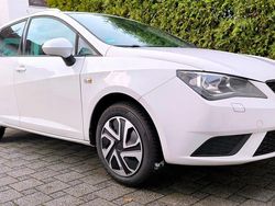 Weiß Gebraucht 2015 Seat Ibiza ST Kombi | 9.500 € (Fairer Preis)