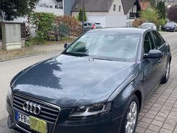 Grau Gebraucht 2011 Audi A4 Attraction Limousine | 7.700 € (Fairer Preis)