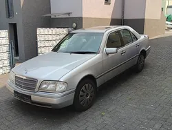 Silber Gebraucht 1996 Mercedes C180 Elegance Limousine | 2.900 € (Guter Preis)