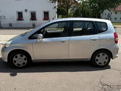 Grau Gebraucht 2007 Honda Jazz Kleinwagen | 2.500 €