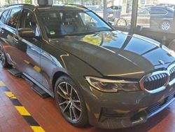 Grau Gebraucht 2022 BMW 320 Performance Limousine | 25.699 € (Guter Preis)