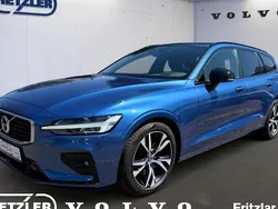 Blau Gebraucht 2020 Volvo V60 R-Design Kombi | 38.450 €