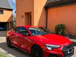 Rot Gebraucht 2022 Audi S3 Ambiente Limousine | 38.000 € (Guter Preis)