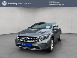 Grau Gebraucht 2017 Mercedes GLA250 Urban SUV | 22.980 € (Fairer Preis)