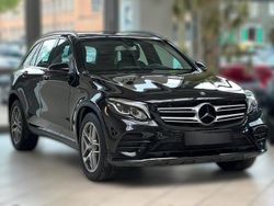 Schwarz metallic Gebraucht 2019 Mercedes GLC250 AMG line | 33.020 € (Teuer)