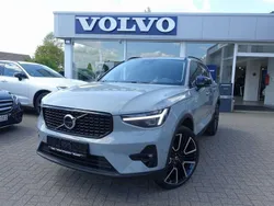 Vapour grey Gebraucht 2024 Volvo XC40 Ultra SUV | 38.900 € (Fairer Preis)