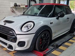 Silber Gebraucht 2016 Mini John Cooper Works Kleinwagen | 17.500 € (Etwas zu teuer)