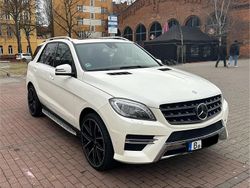 Weiß Gebraucht 2014 Mercedes ML350 AMG SUV | 21.500 € (Fairer Preis)