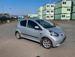 Silber Gebraucht 2006 Toyota Aygo Kleinwagen | 1.700 € (Fairer Preis)