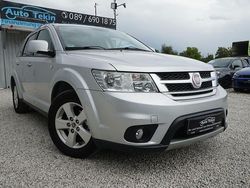 Grau Gebraucht 2011 Fiat Freemont Urban SUV | 4.950 € (Fairer Preis)