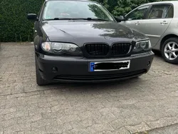 Schwarz Gebraucht 2002 BMW 320 Limousine | 3.600 € (Fairer Preis)