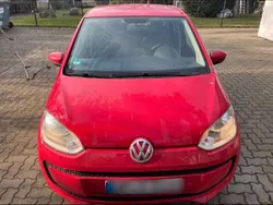 Rot Gebraucht 2015 VW up! Kleinwagen | 5.000 € (Guter Preis)