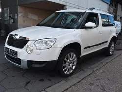 Weiß Gebraucht 2010 Skoda Yeti Experience SUV | 5.199 € (Guter Preis)