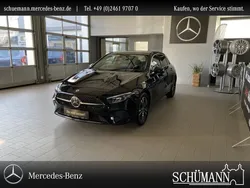 Schwarz Gebraucht 2023 Mercedes A180 Progressive Kleinwagen | 28.600 € (Fairer Preis)