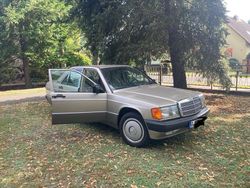 Beige Gebraucht 1991 Mercedes 190 Limousine | 6.000 €