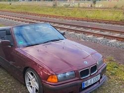 Rot Gebraucht 1996 BMW 328 Cabriolet Cabrio | 7.000 €