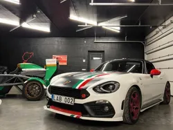 Weiß Gebraucht 2018 Abarth 124 Spider Cabrio | 27.450 € (Guter Preis)