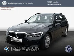 Schwarz Gebraucht 2021 BMW 320e Sport Line Kombi | 28.290 € (Guter Preis)