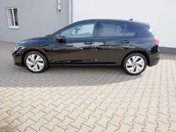 Schwarz Gebraucht 2024 VW Golf VIII Life Limousine | 26.590 € (Fairer Preis)