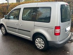 Silber Gebraucht 2012 VW Caddy Trendline Van / Kleinbus | 5.800 € (Guter Preis)