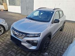 Grau Gebraucht 2023 Dacia Spring Essentiel Kleinwagen | 11.150 € (Guter Preis)