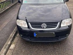 Schwarz Gebraucht 2006 VW Touran Trendline Van / Kleinbus | 2.000 € (Fairer Preis)