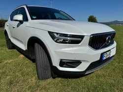 Weiß Gebraucht 2020 Volvo XC40 Inscription SUV | 29.999 € (Guter Preis)