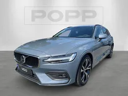 Grau Gebraucht 2024 Volvo V60 Kombi | 33.590 € (Superpreis)
