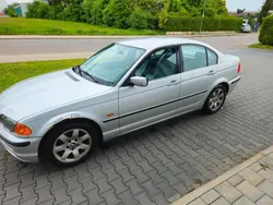 Silber Gebraucht 2000 BMW 320 Limousine | 2.000 €