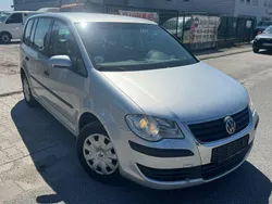 Reflexsilber metallic Gebraucht 2006 VW Touran Conceptline Van / Kleinbus | 2.999 € (Teuer)