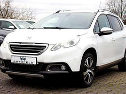 Weiß Gebraucht 2016 Peugeot 2008 Allure SUV | 8.900 € (Fairer Preis)