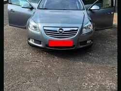Silber Gebraucht 2013 Opel Insignia Limousine | 8.750 € (Etwas zu teuer)