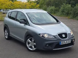 Grau Gebraucht 2011 Seat Altea Van / Kleinbus | 7.250 €