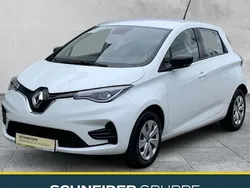 Weiß Gebraucht 2021 Renault Zoe Life Kleinwagen | 13.990 € (Guter Preis)
