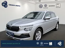 Brilliantsilber metallic Gebraucht 2024 Skoda Kamiq Selection SUV | 23.790 € (Fairer Preis)