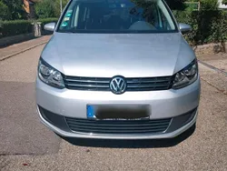 Silber Gebraucht 2012 VW Touran Comfortline Van / Kleinbus | 9.999 € (Teuer)