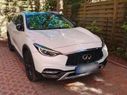 Weiß Gebraucht 2017 Infiniti QX30 SUV | 18.250 €
