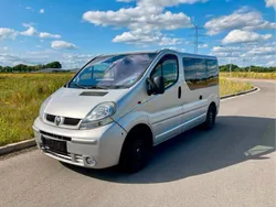 Silber Gebraucht 2005 Renault Trafic Van | 10.990 €
