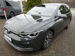 Uranograu Gebraucht 2021 VW Golf VIII Style Limousine | 19.750 € (Guter Preis)