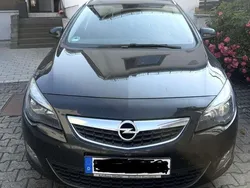 Schwarz Gebraucht 2011 Opel Astra Sport Kombi | 3.750 € (Fairer Preis)