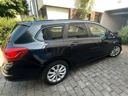 Schwarz Gebraucht 2013 Opel Astra Edition Kombi | 2.750 € (Fairer Preis)