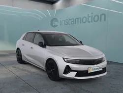 Silber Gebraucht 2023 Opel Astra GS Line Limousine | 28.770 €