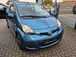 Blau Gebraucht 2009 Toyota Aygo Kleinwagen | 2.475 € (Etwas zu teuer)