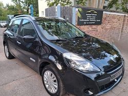 Schwarz Gebraucht 2009 Renault Clio II Dynamique Limousine | 3.299 € (Etwas zu teuer)
