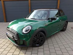 Grün Gebraucht 2024 Mini John Cooper Works Kleinwagen | 24.800 € (Superpreis)