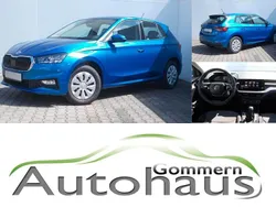 Blau Gebraucht 2024 Skoda Fabia Selection Limousine | 15.950 € (Guter Preis)