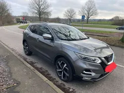Grau Gebraucht 2018 Nissan Qashqai Visia SUV | 14.500 € (Etwas zu teuer)
